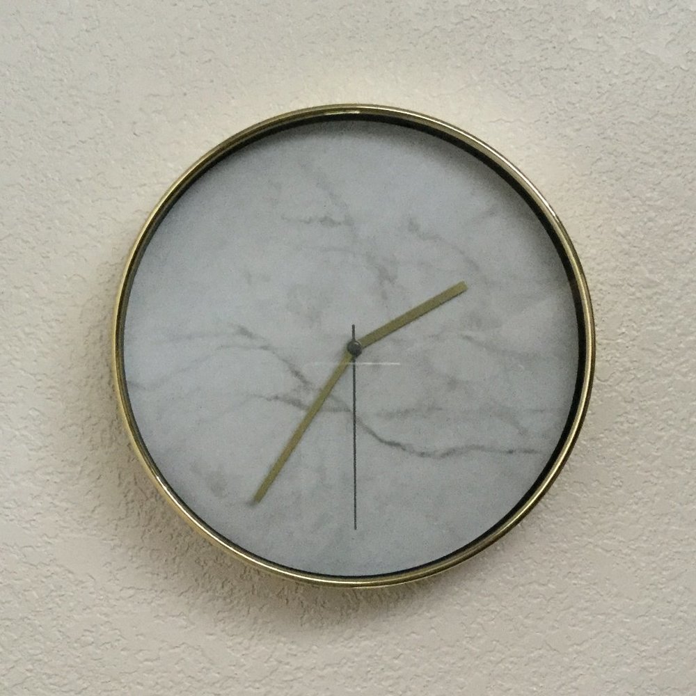 Gold Marble Analog Clock